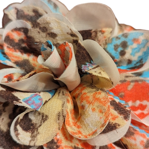 Multi Colored Flower Hair Clip Accessory/Pin - Picture 3 of 3